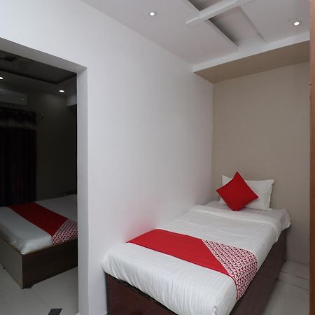 OYO 29570 Swastik Resort Colonelganj Exterior foto