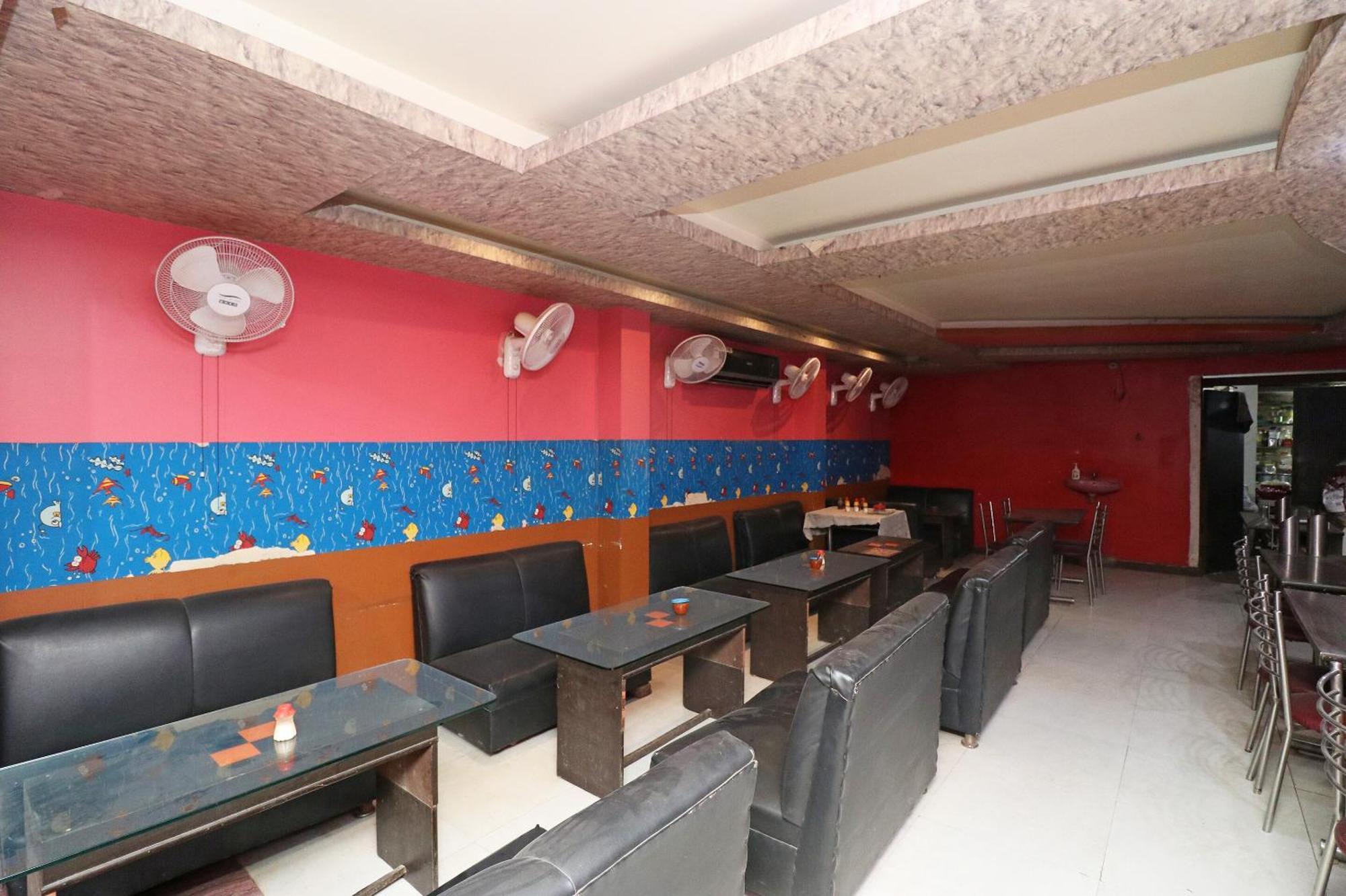OYO 29570 Swastik Resort Colonelganj Exterior foto
