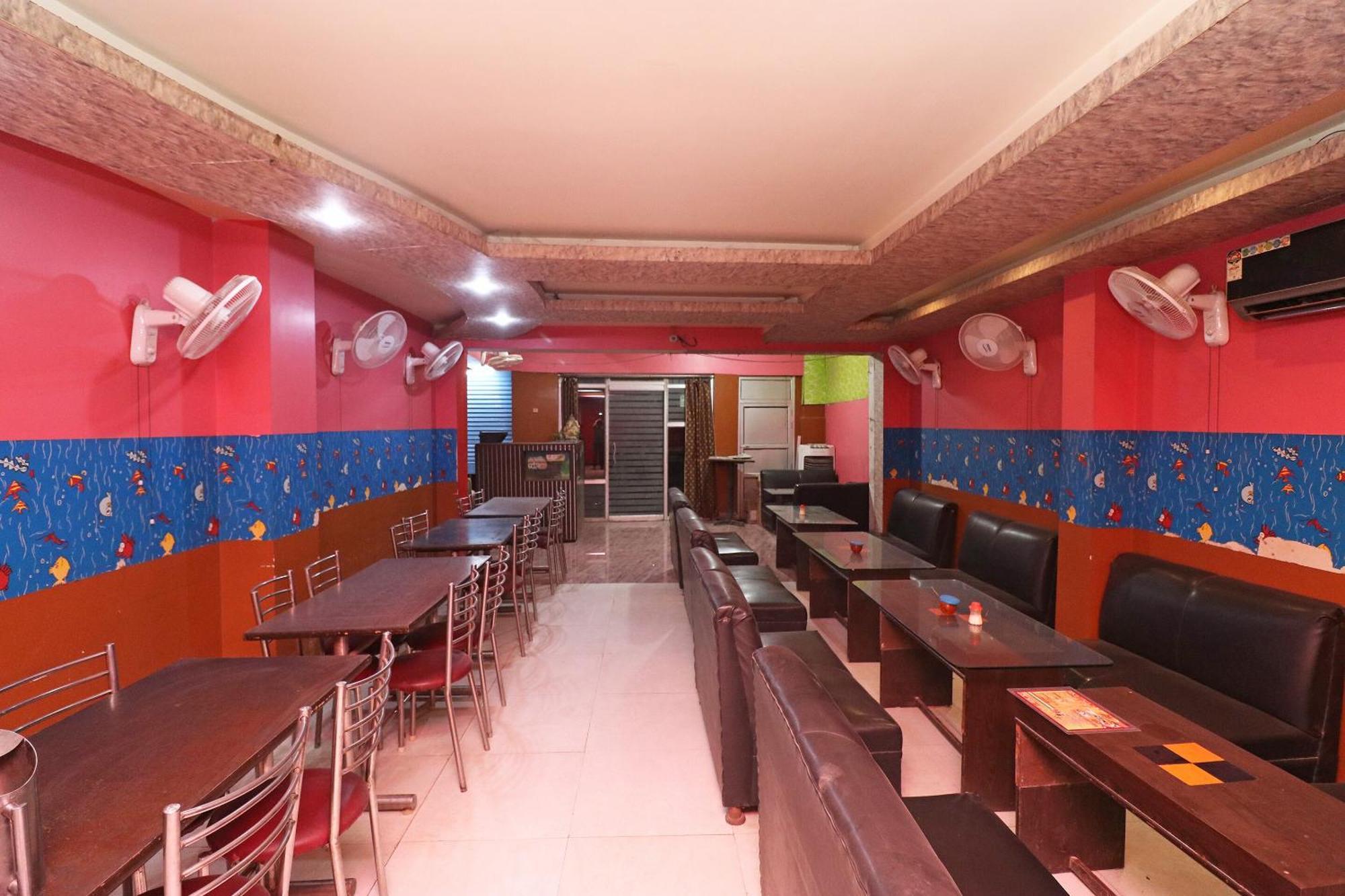 OYO 29570 Swastik Resort Colonelganj Exterior foto
