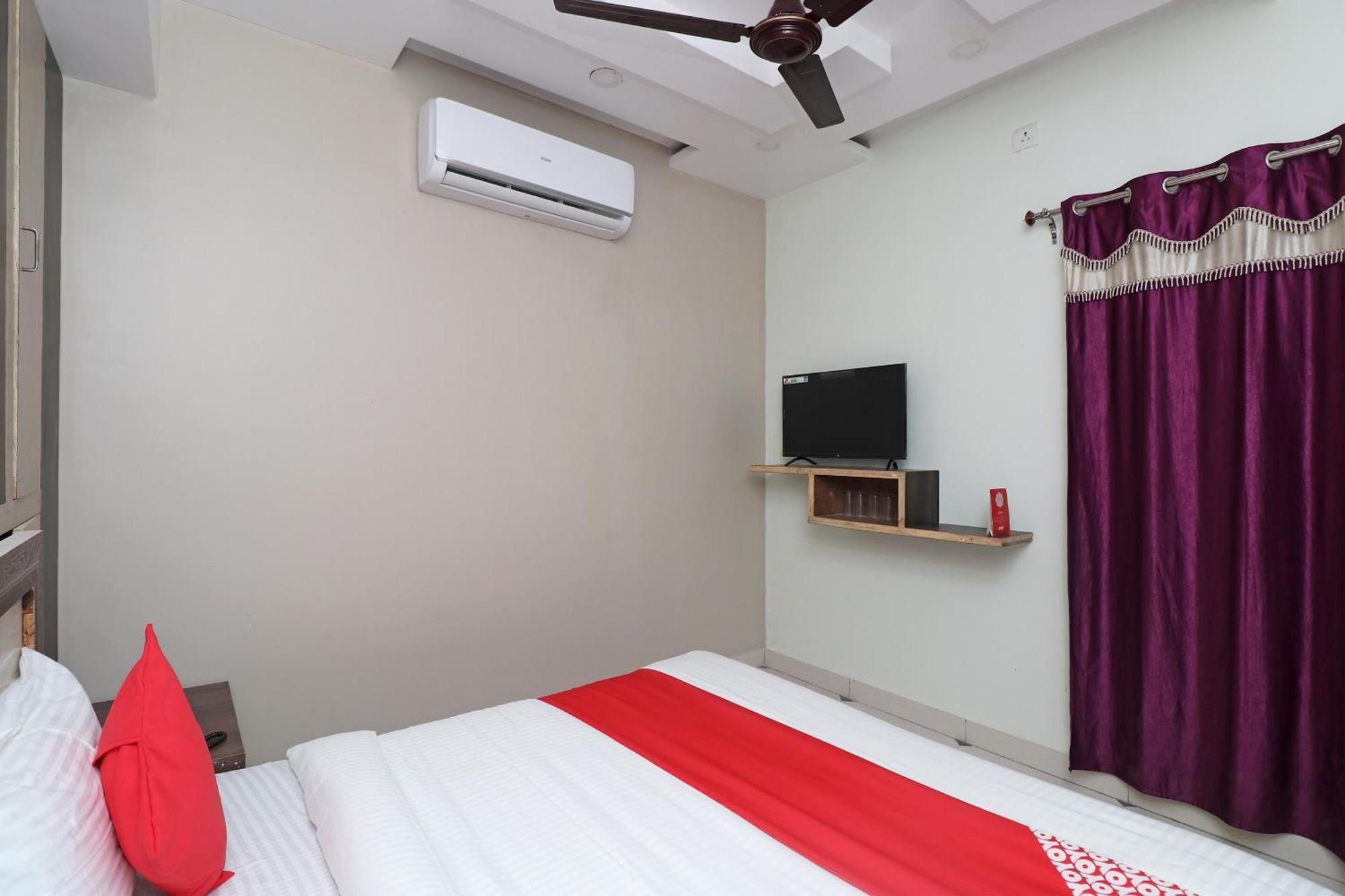 OYO 29570 Swastik Resort Colonelganj Exterior foto